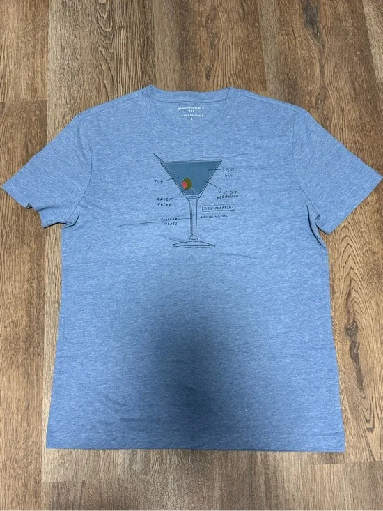 Banana Republic Dry Martini Graphic T-Shirt Size Small