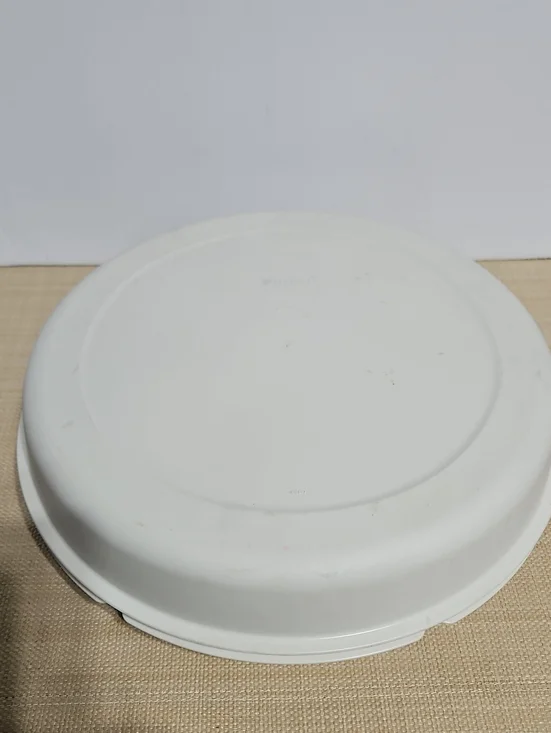 Tupperware White Round Food Storage Lid