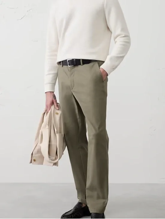 Banana Republic Men’s Chino Pants — Lived-in Athletic Fit Bay Leaf Color - 32x32