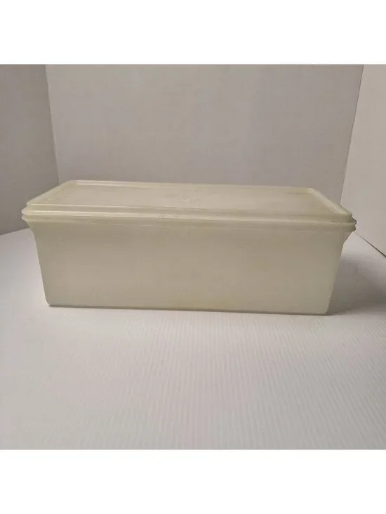 VINTAGE TUPPERWARE SHEER WHITE JUMBO BREAD SERVER CONTAINER RECTANGULAR WITH LID