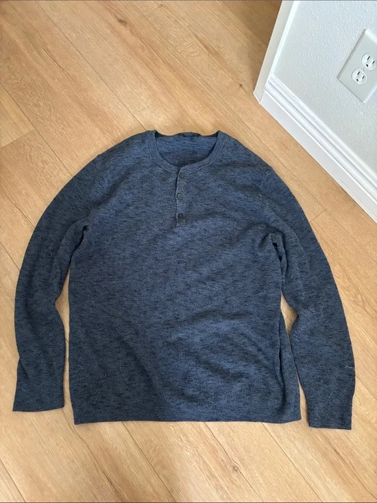 Banana Republic Heathered Dark Blue Henley Sweater