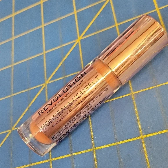 Revolution Conceal & Correct 4g New Sealed Tube Orange
