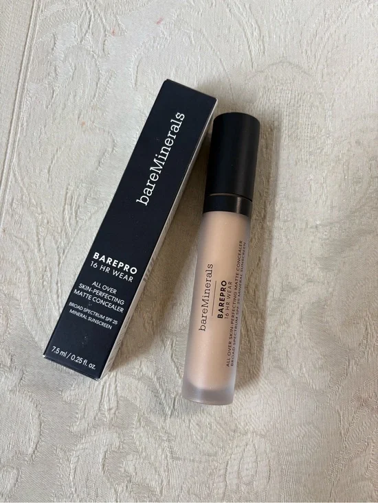 Bareminerals Bare Pro 16 Hr Wear Concealer Light Neutral 200 BNIB