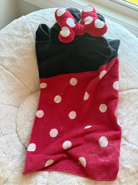 Pottery Barn Kids Mickey Mouse towel