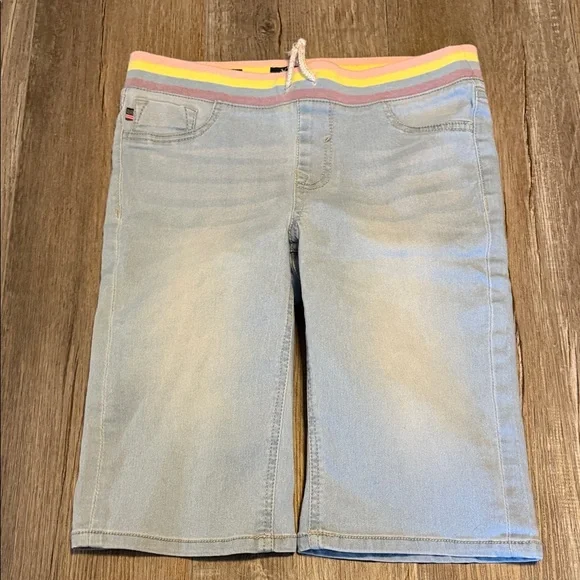 Vigoss The Thompson Bermuda Shorts with Pastel Striped Waistband