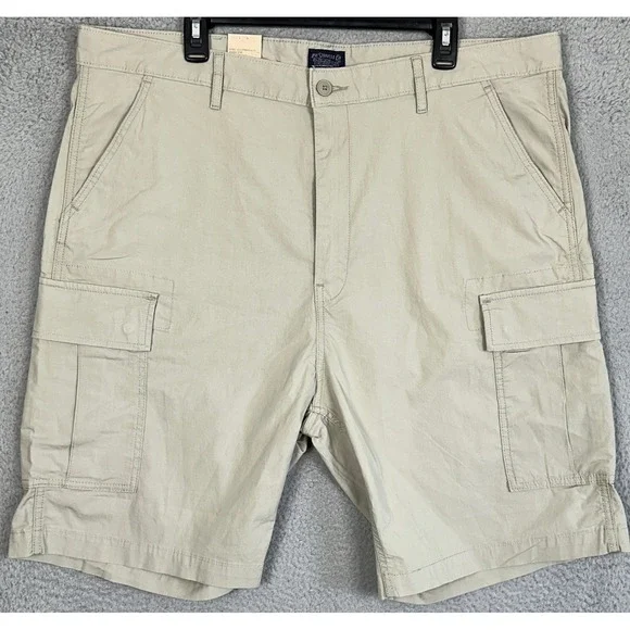 NEW Levis Shorts Mens 40 Beige Cargo Utiltiy Flat Front Stretch Casual Red Tab