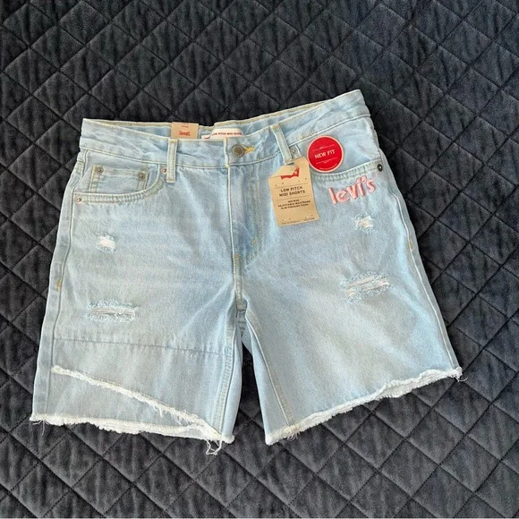 Levi's Girl's Jean Shorts Size 14 Embroidered Distressed Denim Midi A