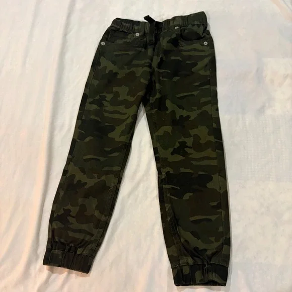 Levis NWT Kids Camo Jogger Pants Green Camouflage Stretch Slim Fit Size 6
