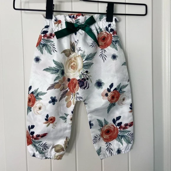 NWOT baby girl’s white floral green ribbon elastic pull on silk pants bottoms‎
