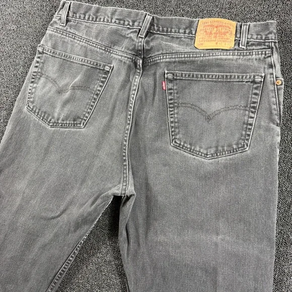 Vintage Levi's 505 Regular Fit Jeans Mens 40x30 Faded Black Distressed Denim 90s