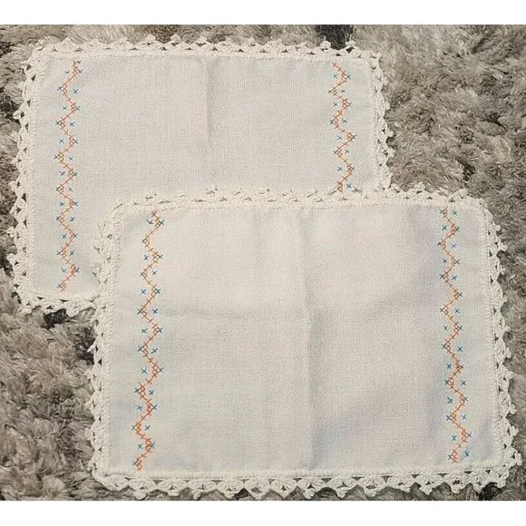 2 Vintage Napkins Hand Stitched Appliqued‎ Embroidered White Blue Orange Cotton