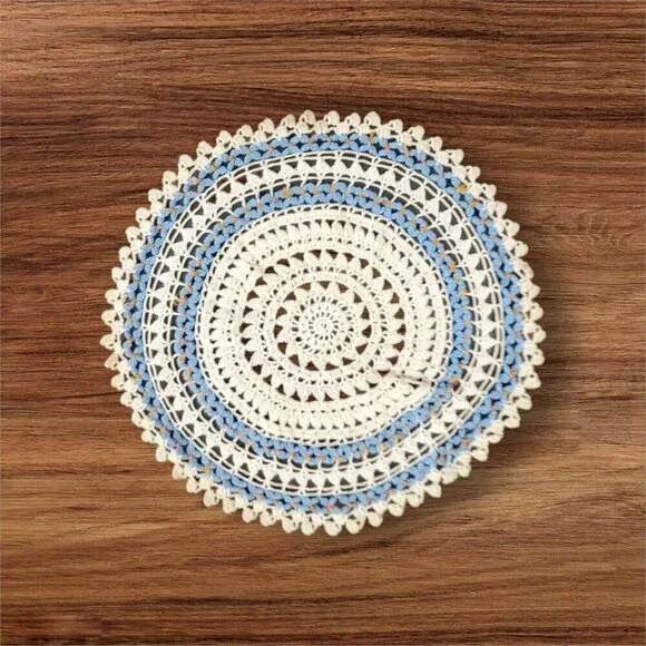 vintage crochet doily‎ blue circle cottage Farmhouse granny dresser Estate