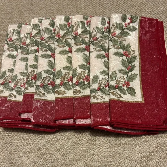 8 Winter Holly on Ivory Green and Red Print Napkins
