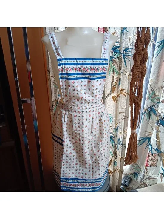 True Vintage 1950's Full Kitchen Cotton Apron Crisscross Straps Pocket Linen