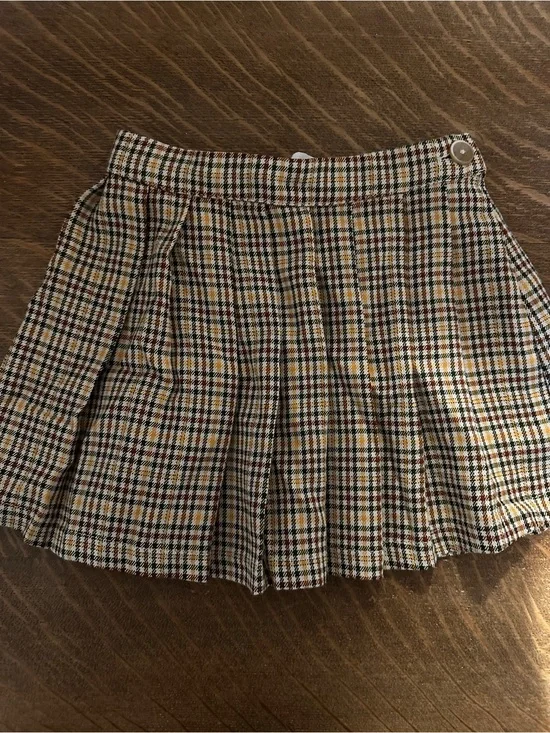 Zara Plaid Pleated Mini Skirt in Tan, Black and Cream