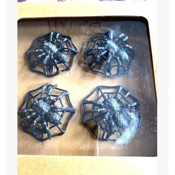 Set Of 4  Napkin Rings SPIDER WEBS BLACK METAL Halloween Decor NIB