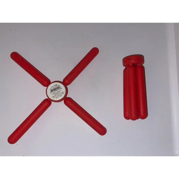 2 Silicone Folding Pot Trivets Cross Deasign For Hot Dishes Folds For Storage
