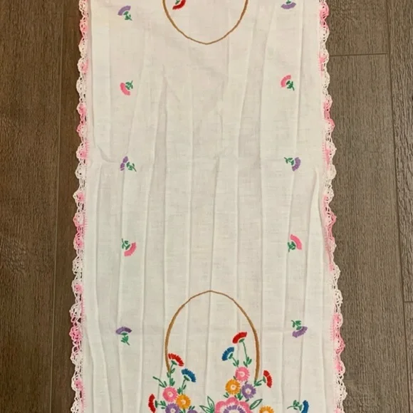 Table Runner