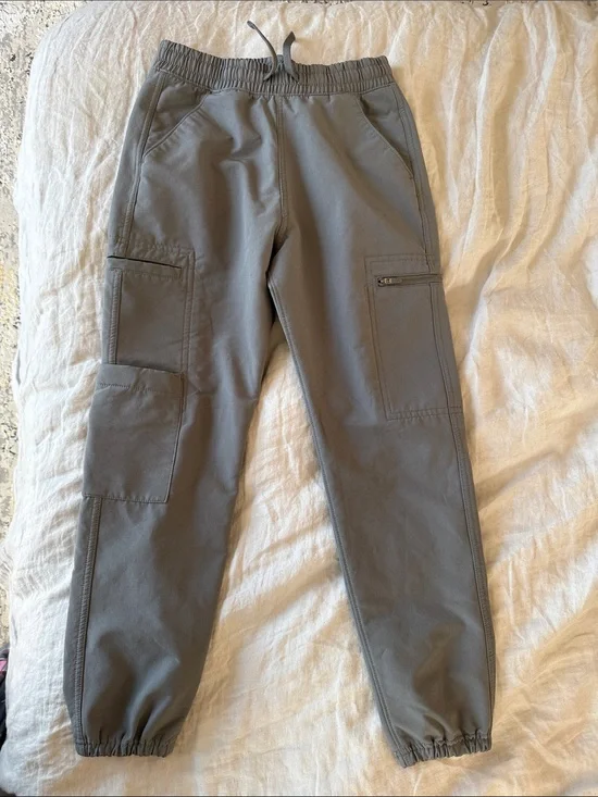 abercrombie kids Gray Cargo Jogger Pants with Elastic Cuffs