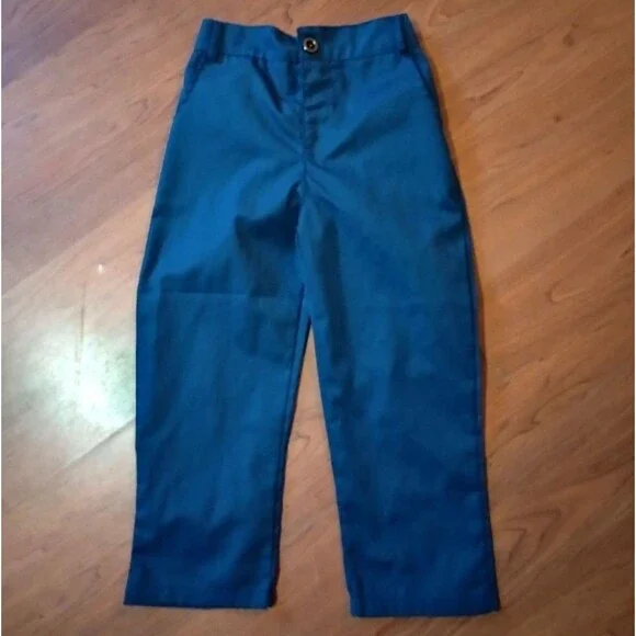 Kids pants size 5, 95% cotton, 5% spandex. NWOT (Chi080)