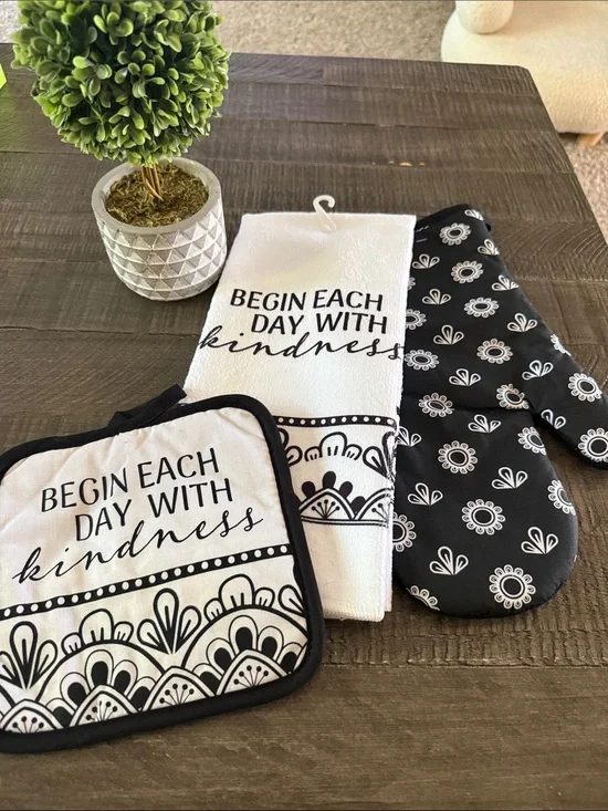 Kitchen set - 3 piece - Begin Each Day with Kindness
