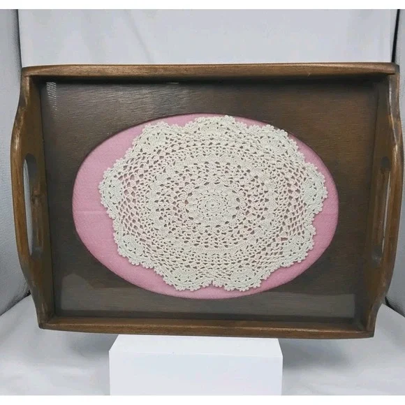 Vintage Hand Crocheted Lace Doily Cottagecore‎ Grandmacore Wooden Frame Tray