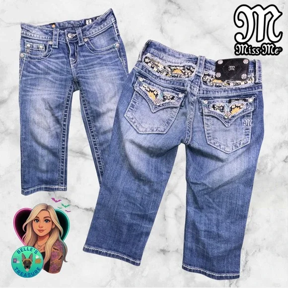Miss Me Jeans Girls 8 Rhinestone Embellished Floral Embroidered‎ Capri Cropped