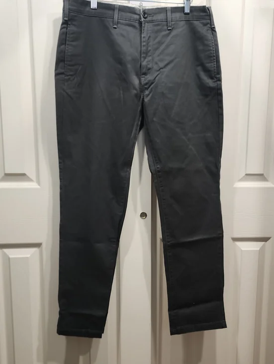 Levi's Men's Grey Straight Chinos 33x30