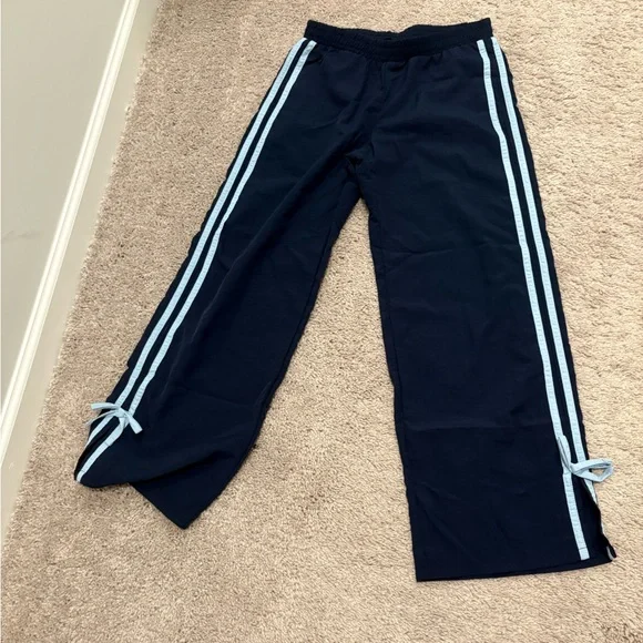art class Navy Sweatpants with Light Blue Side Stripes