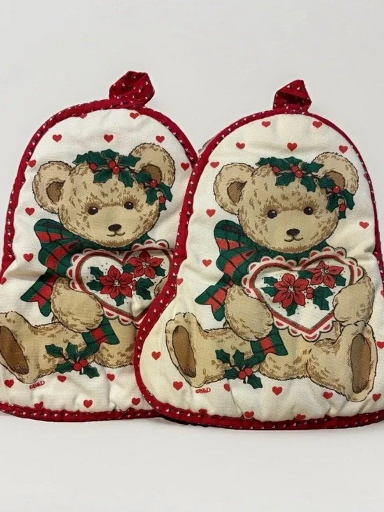 Vintage 80s-90s Holiday Bear Oven Mitt Pair - Red and Cream