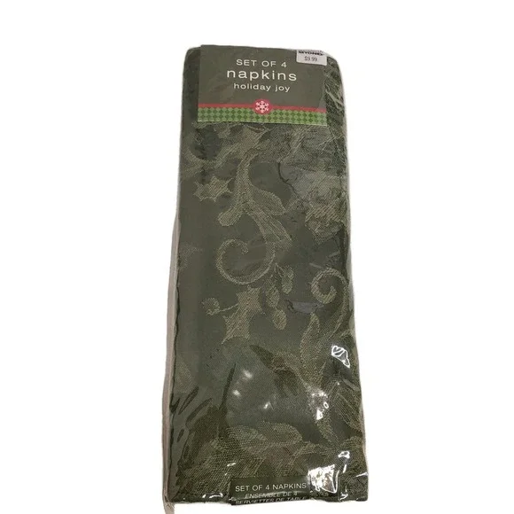 BED‎ BATH & BEYOND HOLIDAY JOY Green Holly Christmas Cloth Napkins Set Of 4