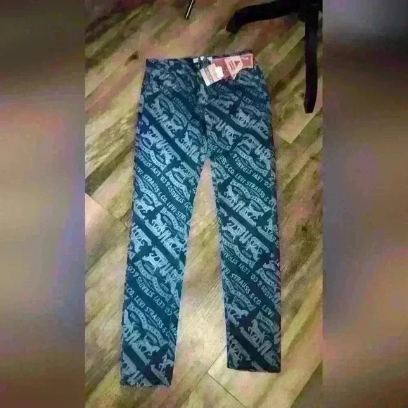 Levi 710 super skinny boys jeans new with tags stretch. 14 regular