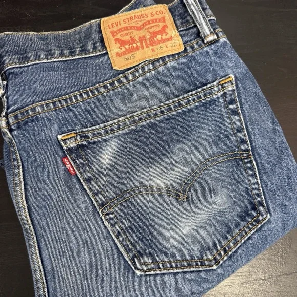 Levis Mens 505 Blue Jeans Denim 36x32 Straight Leg Distressed Back‎ Pocket