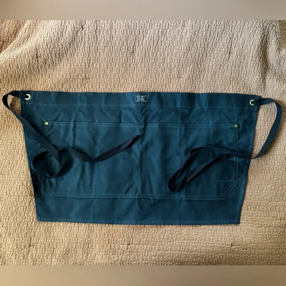 Artifact Waxed Cotton Apron w/ Wax