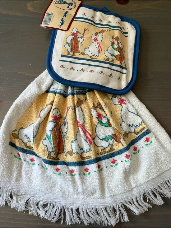 Vintage 80s Country Goose HANG-uPPs Kitchen Set Handtowel Pot Holder NOS USA NWT