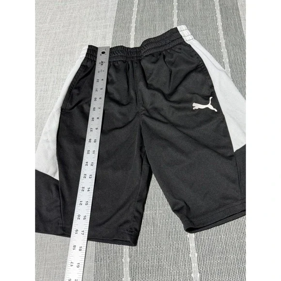 Puma Boys Black White Athletic Soccer Shorts‎ Size Medium 10-12 Activewear