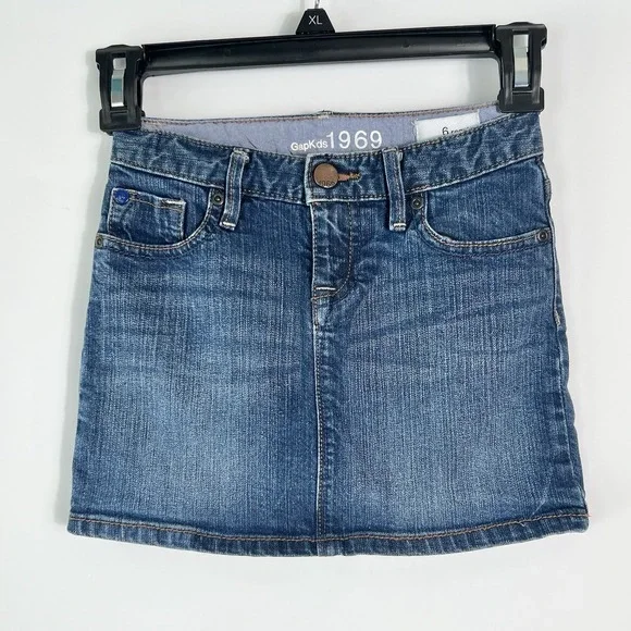 Gap Kids 1969 Girls 6 Reg‎ Blue Denim Mini Skirt Adjustable Waist -Holiday 2010