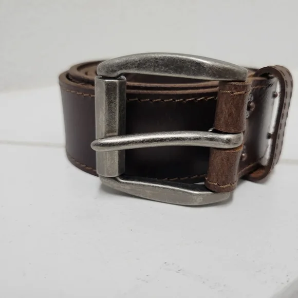 Levi's Men's Genuine Leather Brown Belt Size Large 38-40 Width 1.5