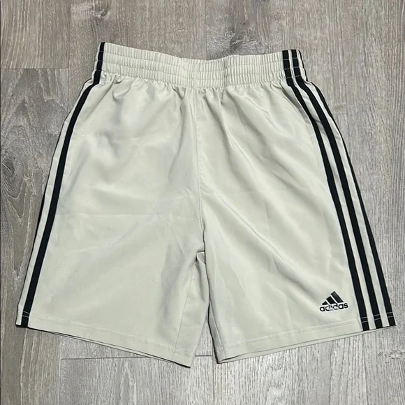 Adidas Classic White Shorts with Black Accents Boys - L regular fit