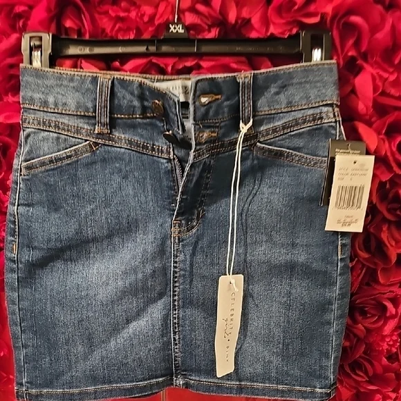 Celebrity Pink NWT Girls Blue Denim Skirt Size Small