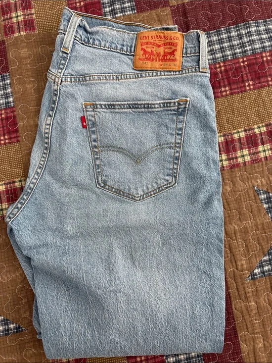 Levi's 541 Athletic Taper Jeans