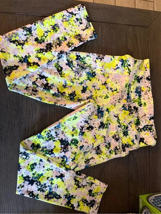Old Navy Active Leggings - Neon Yellow & Black size large 10/12 NWOT