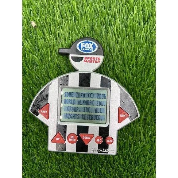 Fox Sports Sports‎ Master Electronic Handheld Almanac Trivia Game With Batteries