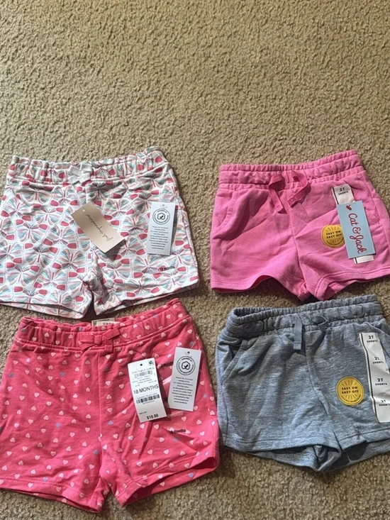 Lot of babygirl shorts (18M & 2t)