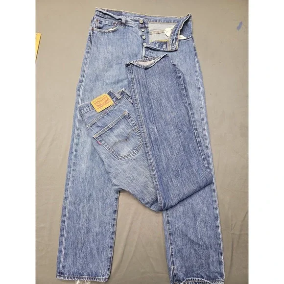 2-Levi's 501 Jeans Mens 32x34 (32x32) Blue Denim Straight Leg Button Fly Outdoor