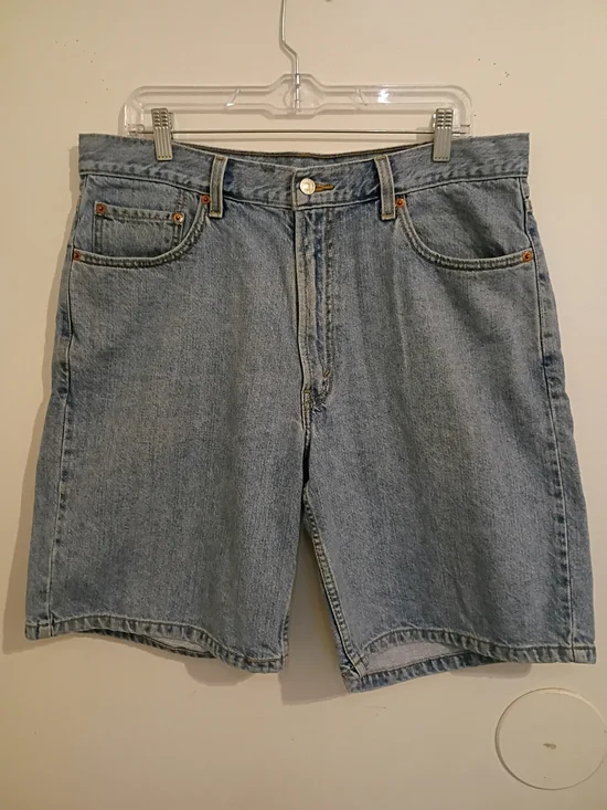 Levi's Men's 505 Light Blue Relaxed Fit Denim Jean Shorts Sz 36‎