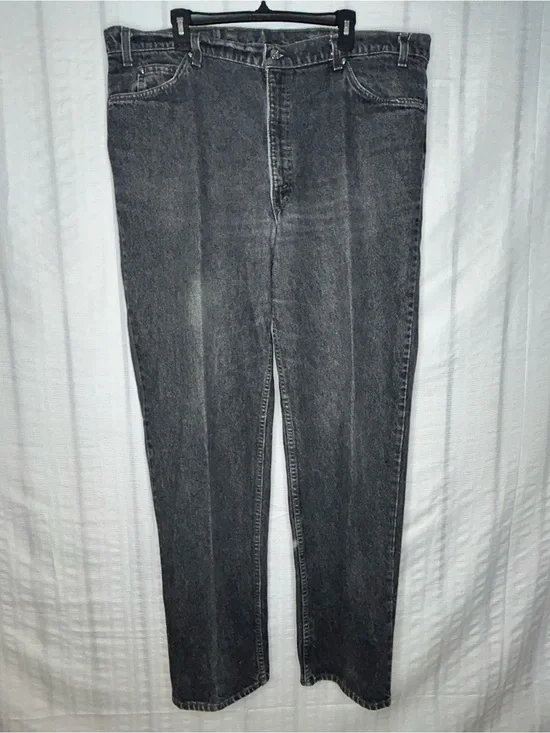 VTG Levi's 540 44x36 Black Jeans Relaxed 90s Denim USA Made Halloween Gold Tag