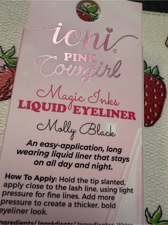 VIRAL Ioni limited edition Magic Ink Liquid Eyeliner pink cowgirl — Molly Black