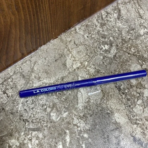 L.A. Colors Auto Eyeliner Blue .011oz New‎ (Read) eye liner pencil