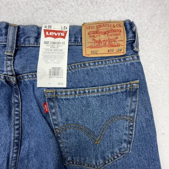 Vintage Levis 560 Loose Fit Tapered Leg Jeans Mens 36x34 Blue Denim NWT NOS